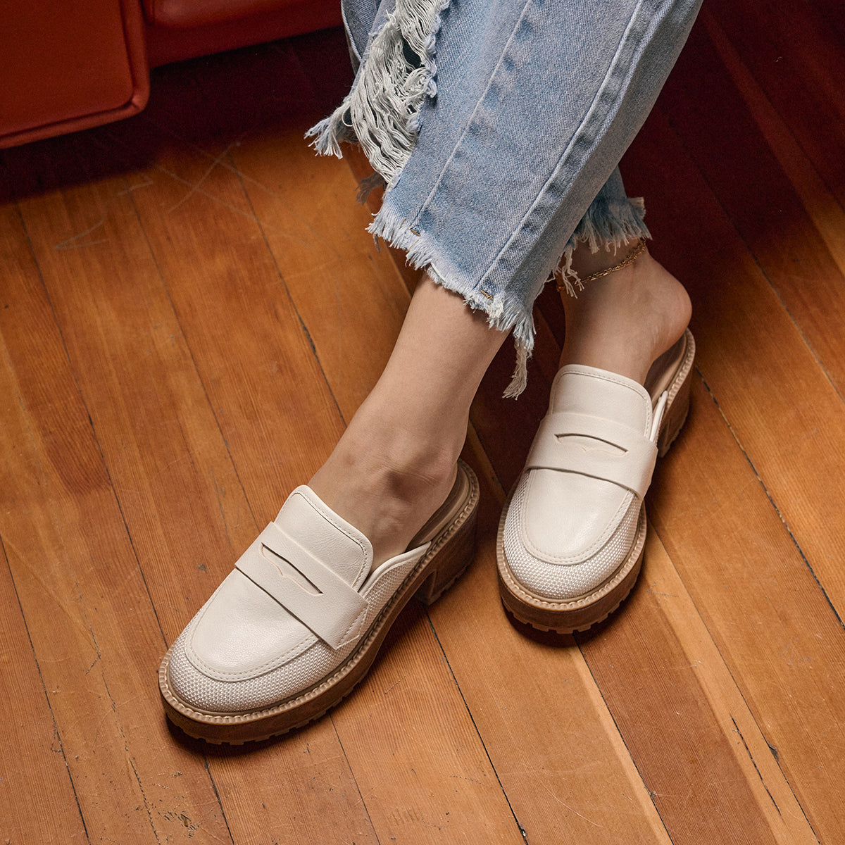 Yellow Box Footwear Barclay Penny-Loafer Clog - White