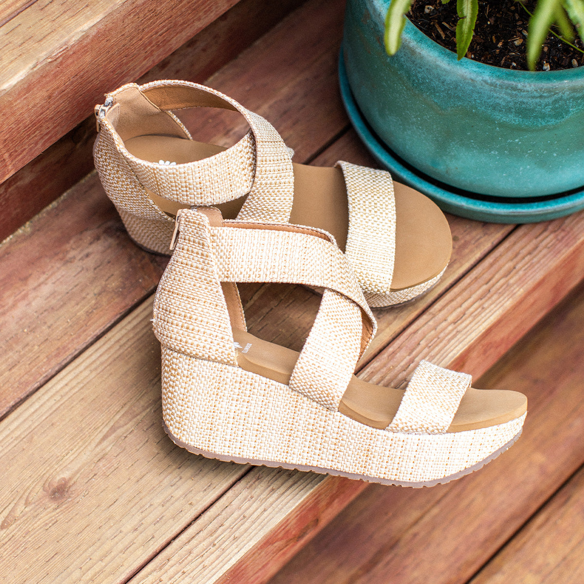 Yellow Box Footwear Bronwen Wedge Sandal - Natural