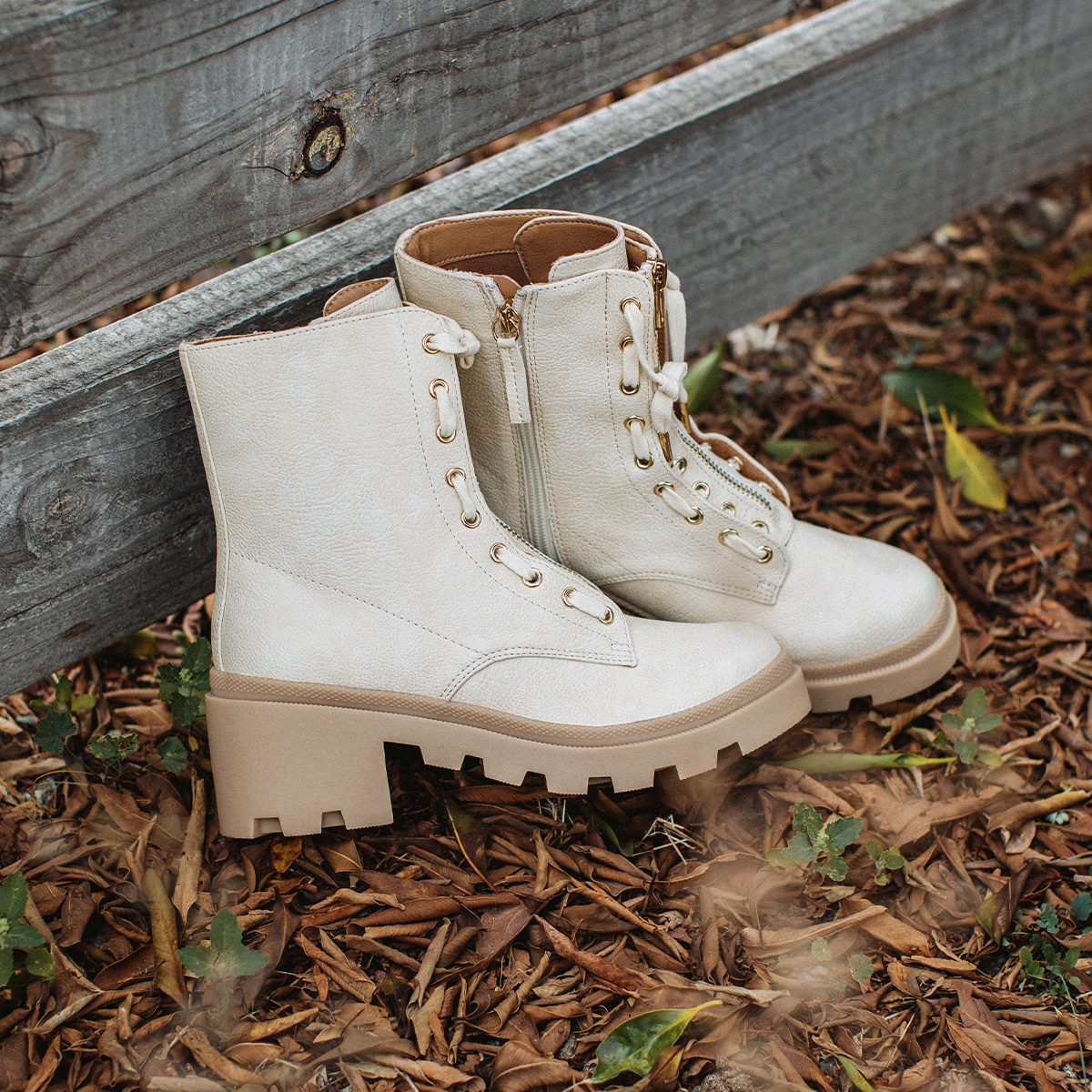 Yellow Box Footwear Thea Ankle Boot - Ivory