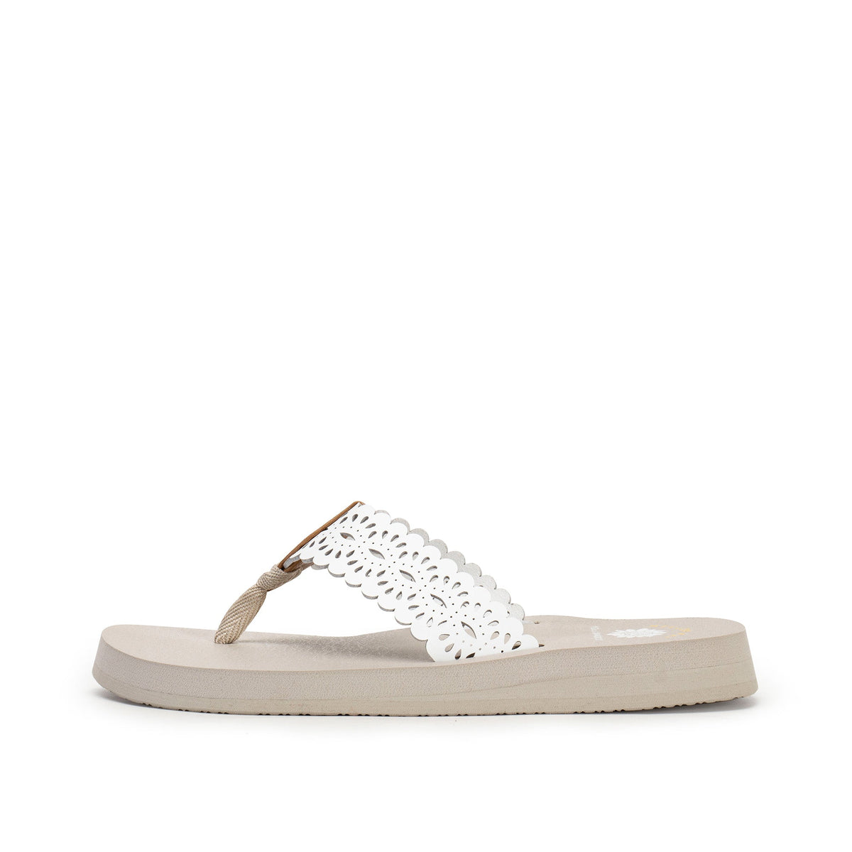 Yellow Box Footwear Navard Flip Flop - White