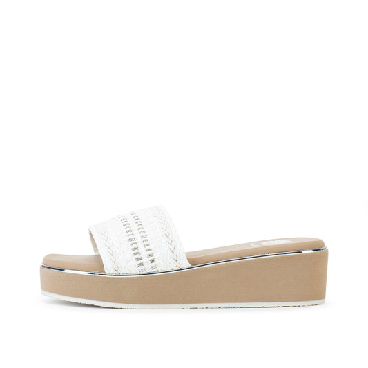 Yellow Box Footwear Guida Slide Sandal - White