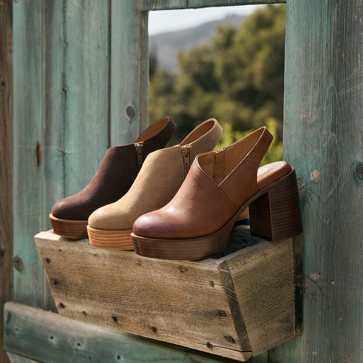 Yellow Box Footwear Laine Slingback Heel Clog - Chestnut