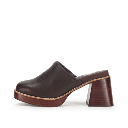 Yellow Box Footwear Ivaria Platform Clog - Chocolate