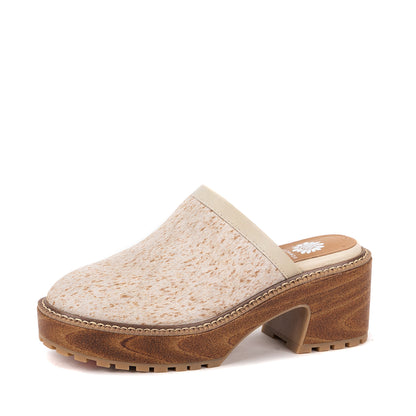 Yellow Box Footwear Baylor Platform Clog - Bone