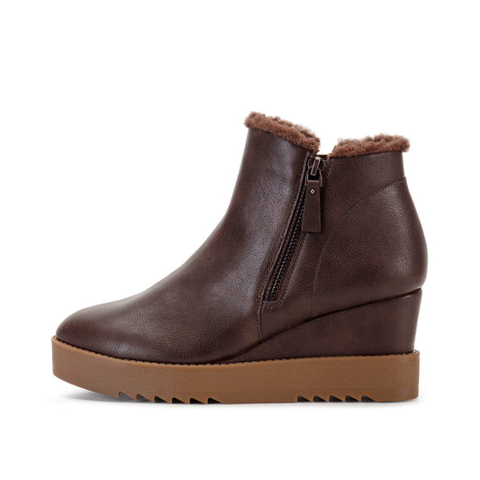 Yellow Box Footwear Analia Shearling Boot - Chocolate