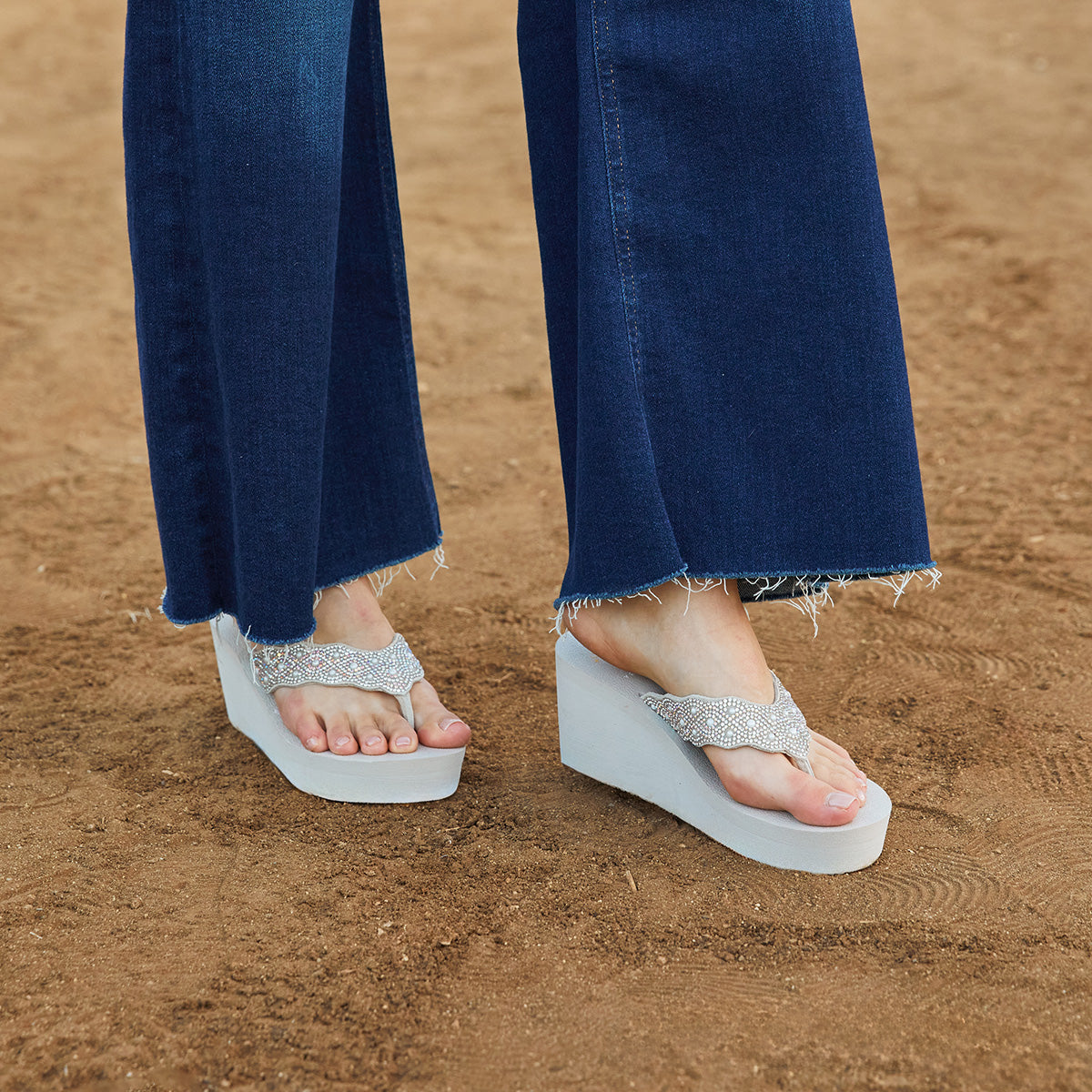 Yellow Box Footwear Winny Wedge Sandal - Tan