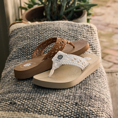 Yellow Box Footwear Niles Flip Flop - Ivory