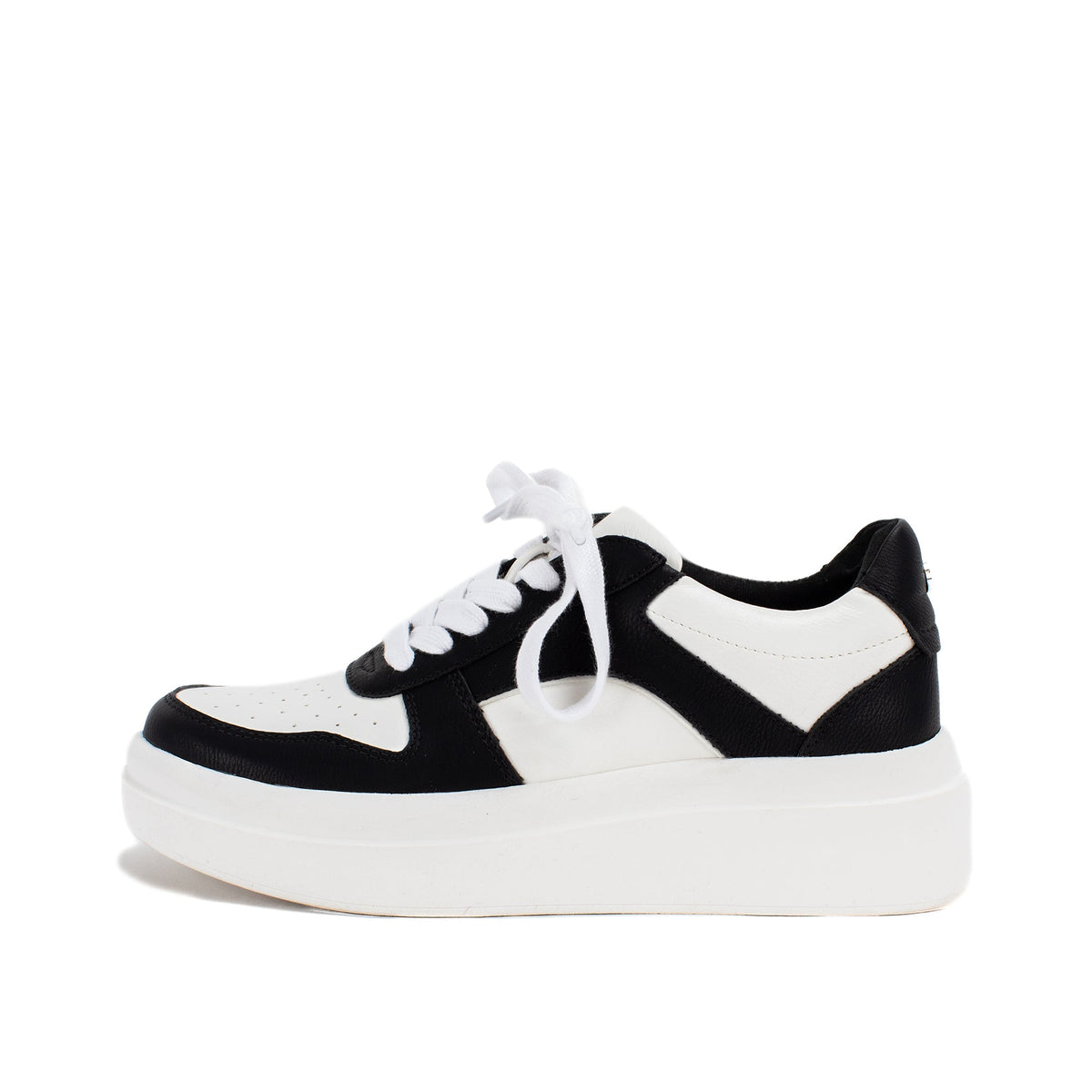 Yellow Box Footwear Emma Flatform Sneaker - Black