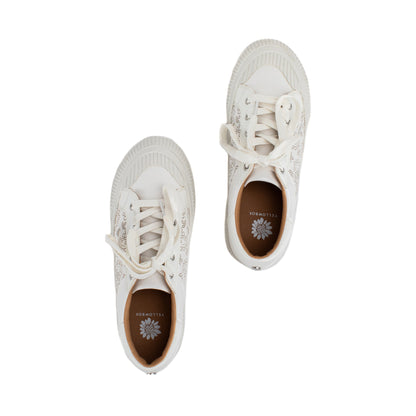 Yellow Box Footwear Gallen Lace-up Sneaker - White