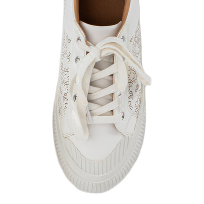 Yellow Box Footwear Gallen Lace-up Sneaker - White