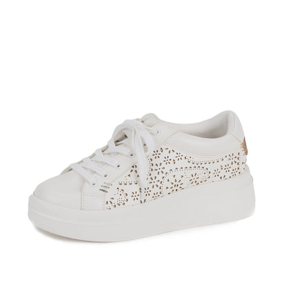 Yellow Box Footwear Everlie Flatform Sneaker - White