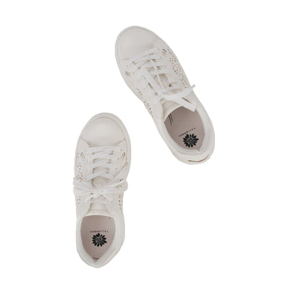 Yellow Box Footwear Everlie Flatform Sneaker - White