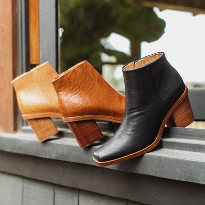 Yellow Box Footwear Velta Ankle Boot - Natural