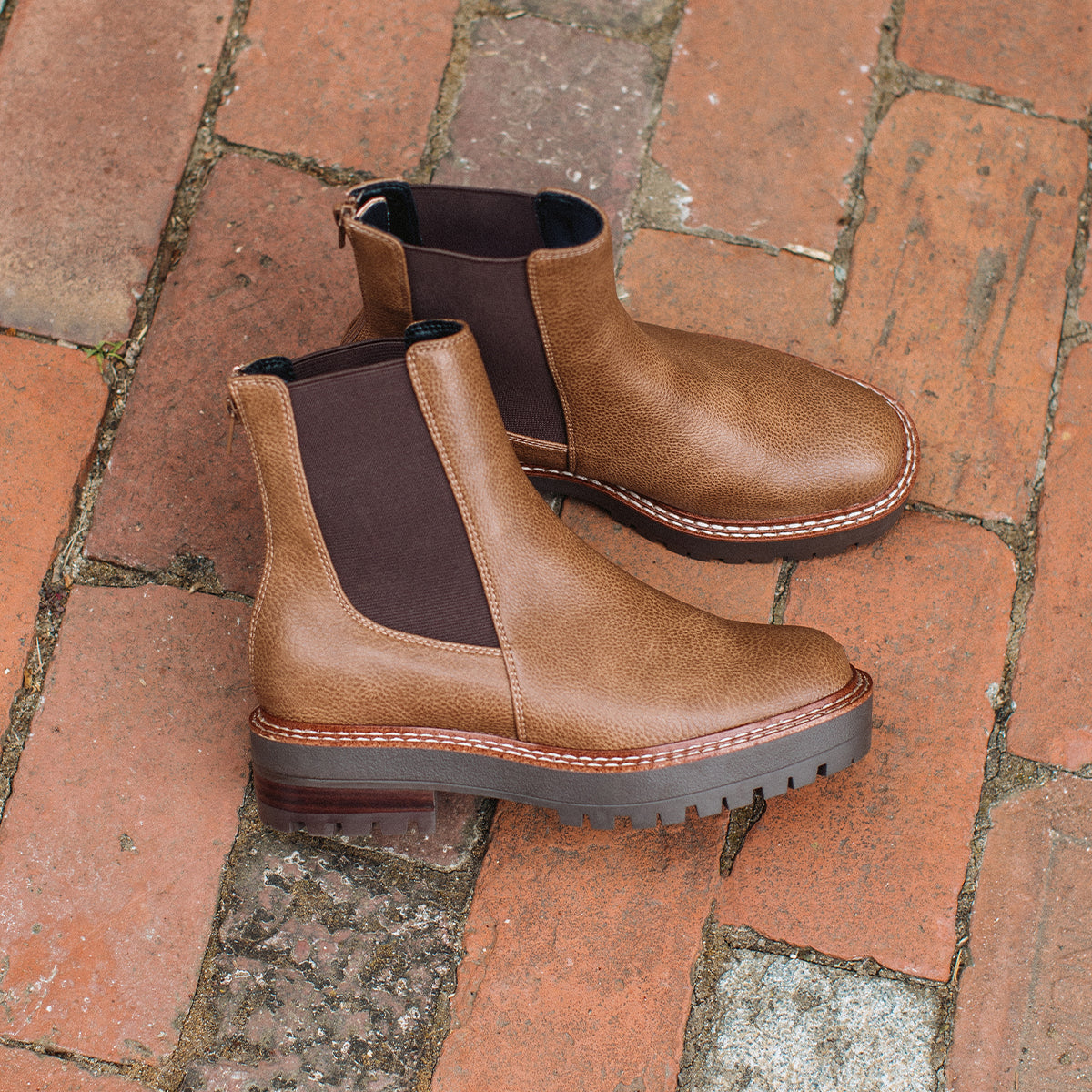 Yellow Box Footwear Sonia Chelsea Boot - Brown